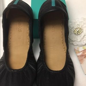 Tieks Shoes - Tieks matte black ballet flats size 8 Tieks Shoes - Tieks matte black ballet flats size 8